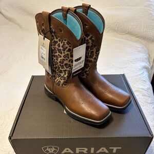 Ariat Anthem Savanna boot